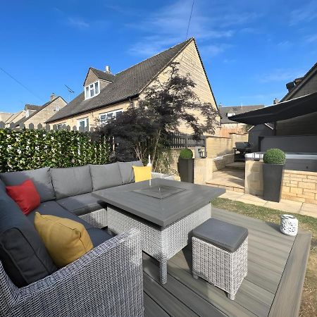 Luxurious 4 Bedroom Home In The Heart Of The Cotswolds With Hot Tub! Stow-on-the-Wold Exterior foto